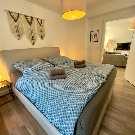 Apartament Kaarst-apt Fuer 4, Zentral, Gemuetlich, Privater Parkplatz *