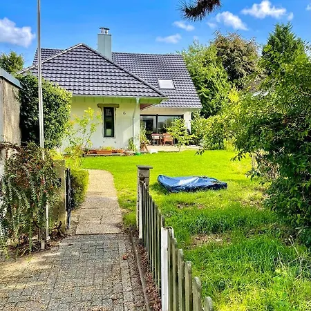 Kaarst-apt Fuer 4, Zentral, Gemuetlich, Privater Parkplatz