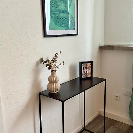 Kaarst-apt Fuer 4, Zentral, Gemuetlich, Privater Parkplatz