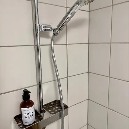 Apartamento Kaarst-apt Fuer 4, Zentral, Gemuetlich, Privater Parkplatz