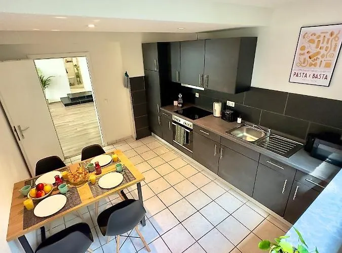 דירה Kaarst-apt Fuer 4, Zentral, Gemuetlich, Privater Parkplatz *