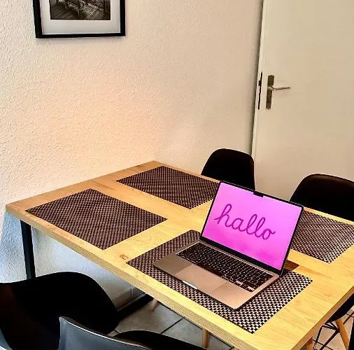 Kaarst-apt Fuer 4, Zentral, Gemuetlich, Privater Parkplatz *